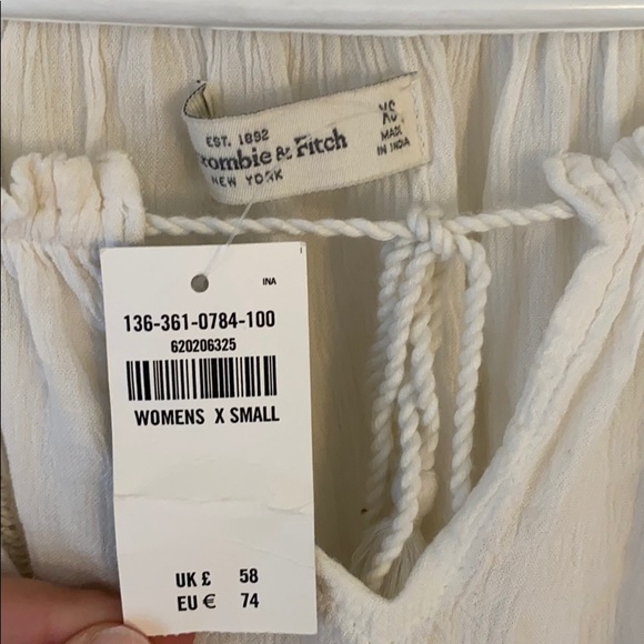 Abercrombie and Fitch Blouse - Picture 2 of 4